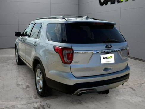 Used 2017 Ford Explorer XLT AWD/4WD image 43