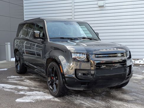 Used 2023 Land Rover Defender 130 X image 3