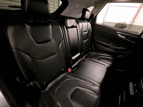 Used 2020 Ford Edge Titanium w/ Equipment Group 301A image 27