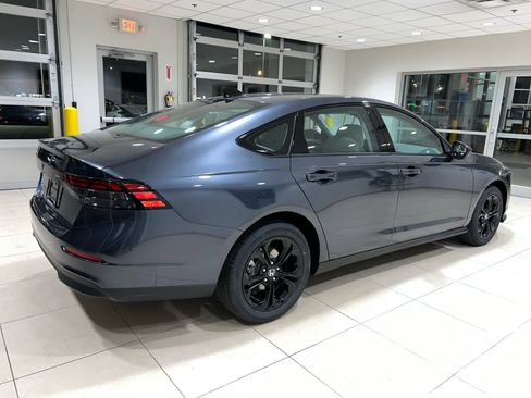 New 2025 Honda Accord SE image 6