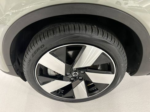 Certified 2023 Volvo C40 P8 Recharge Ultimate AWD/4WD image 8