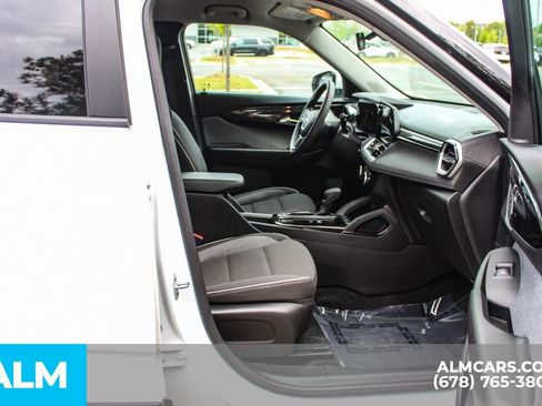 Used 2025 Chevrolet TrailBlazer LT FWD image 21