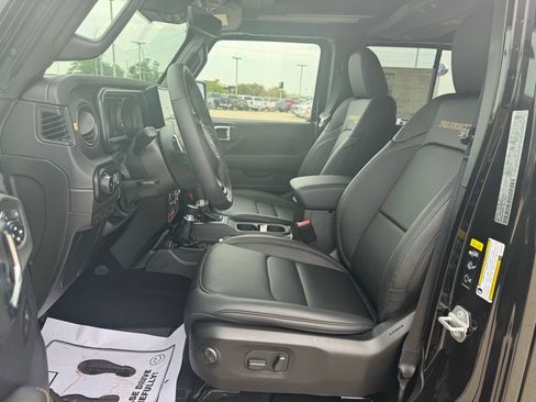 New 2025 Jeep Wrangler Unlimited Rubicon 392 image 4