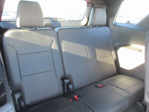 Certified 2023 Chevrolet Traverse Premier w/ Redline Edition image 24