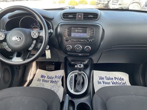 Used 2019 Kia Soul image 11