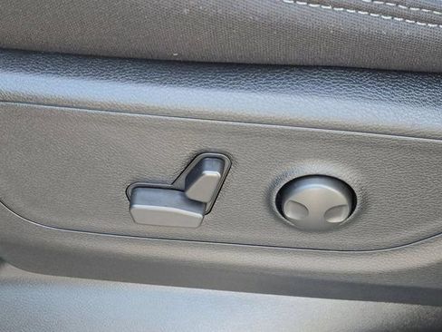 Used 2026 RAM 1500 Big Horn AWD/4WD image 11