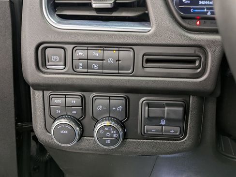 Used 2023 GMC Yukon SLT image 19