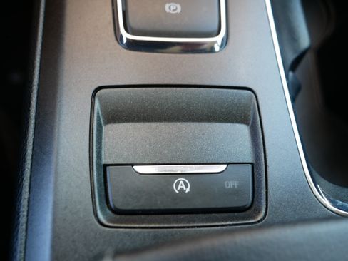 Used 2019 Ford Fusion SE FWD image 31