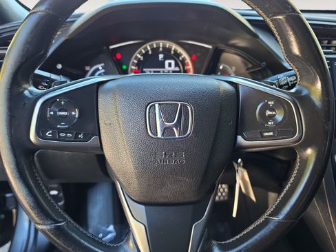 Used 2017 Honda Civic Sport image 8