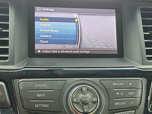Used 2014 Nissan Pathfinder SV AWD/4WD image 21
