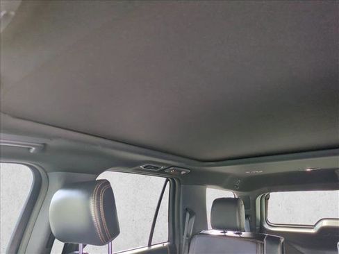 Used 2024 Ford Expedition Platinum image 16