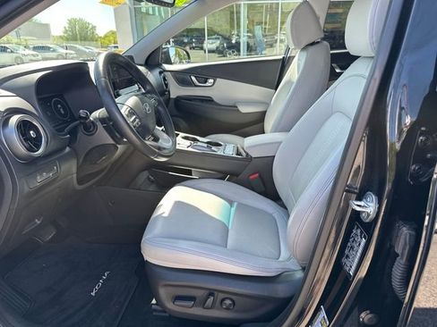 Used 2023 Hyundai Kona Limited w/ Cargo Package FWD image 13
