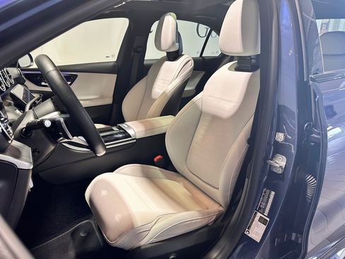 Used 2024 Mercedes-Benz C 300 4MATIC Sedan image 17
