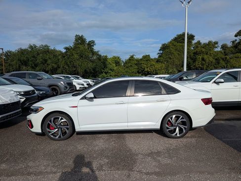 Used 2023 Volkswagen Jetta GLI Autobahn FWD image 2