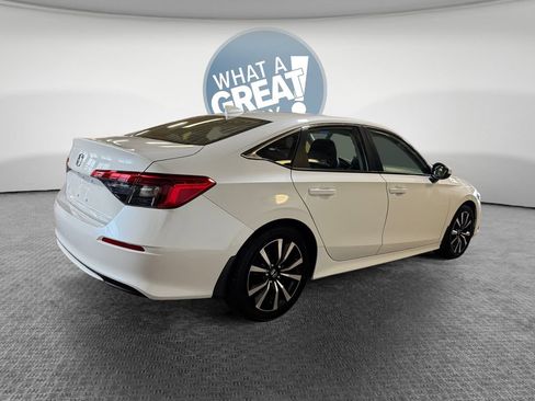 Used 2024 Honda Civic EX image 3