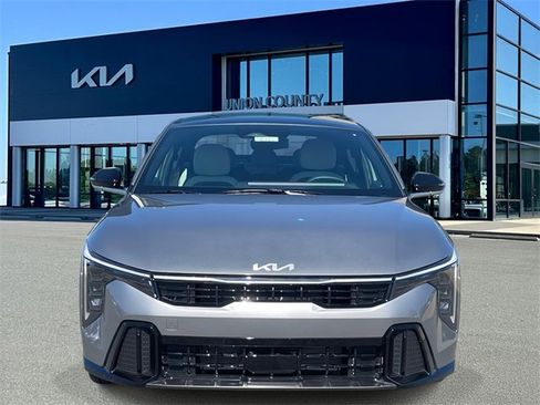 New 2025 Kia K4 GT-Line image 2