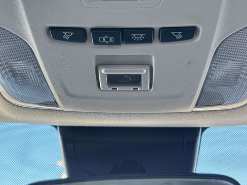 Used 2021 Toyota Corolla LE FWD image 28