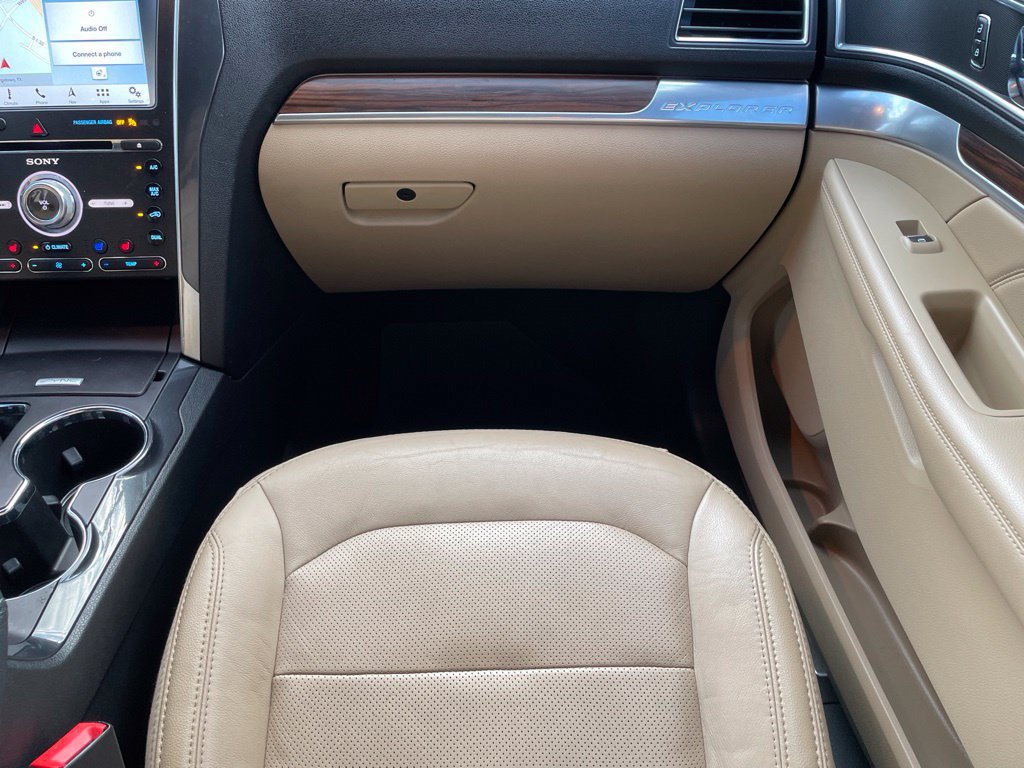 Used 2017 Ford Explorer Limited FWD image 24