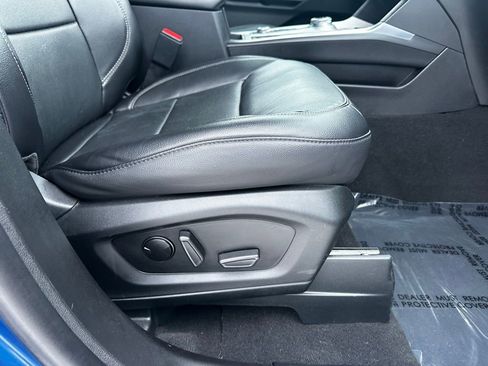 Used 2023 Ford Explorer Limited w/ Equipment Group 301A image 19