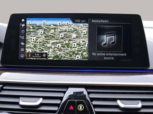 Used 2018 BMW 530i xDrive image 22