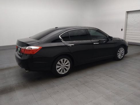 Used 2015 Honda Accord Touring image 10