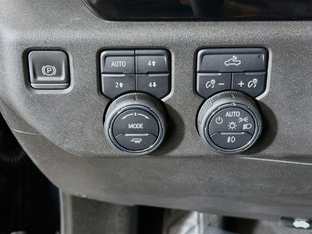 Used 2023 Chevrolet Silverado 1500 LT Trail Boss w/ Protection Package AWD/4WD image 12