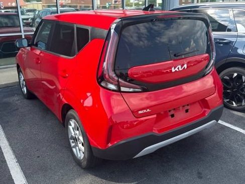 Certified 2024 Kia Soul LX w/ Option Group 015 FWD image 3