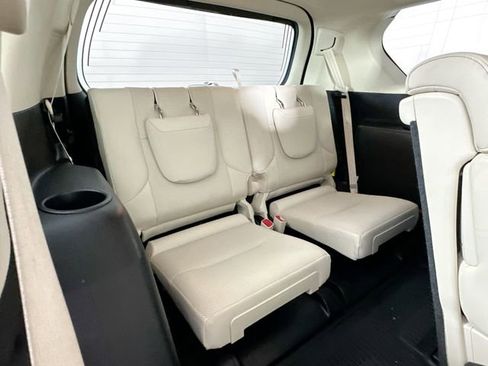 Used 2020 Lexus GX 460 Premium w/ Premium Package image 28