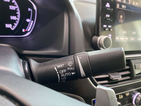 Used 2018 Honda Accord Touring image 34