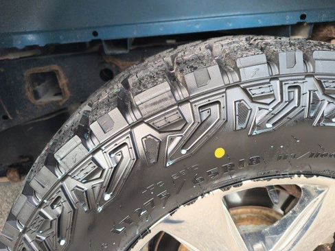 Used 2018 Ford F150 XLT w/ Equipment Group 302A Luxury image 9