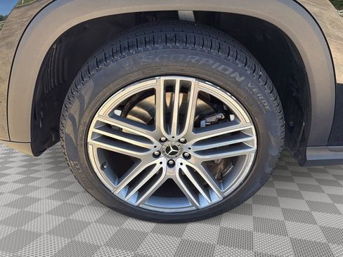 Used 2024 Mercedes-Benz GLS 450 GLS 450 image 9
