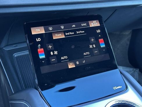 New 2026 Cadillac Vistiq Platinum AWD/4WD image 12