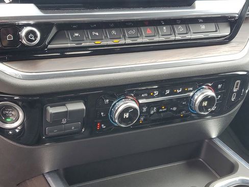 Certified 2024 GMC Sierra 1500 SLT w/ SLT Convenience Package image 20