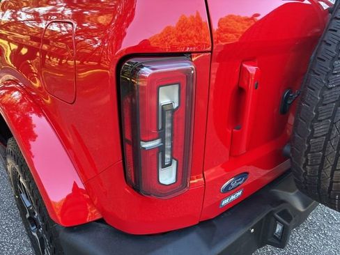Used 2023 Ford Bronco Outer Banks image 13