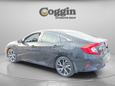 Used 2020 Honda Civic Sport image 3