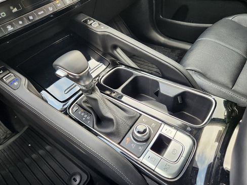 Used 2022 Kia Telluride EX w/ EX Premium Package image 22