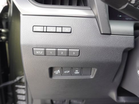 Used 2025 Lexus GX 550 AWD/4WD image 22