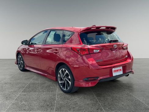 Used 2017 Toyota Corolla iM FWD image 3