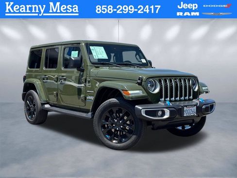 Used 2023 Jeep Wrangler Unlimited Sahara w/ Safety Group AWD/4WD image 1