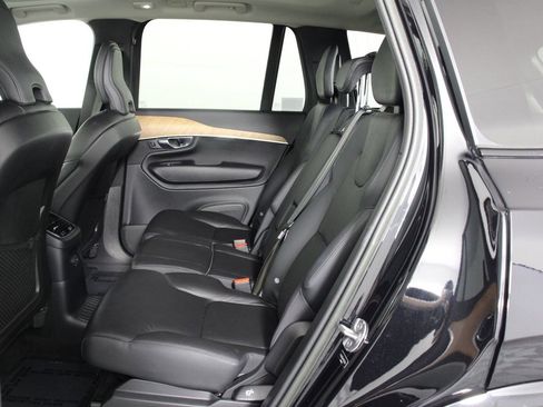 Certified 2023 Volvo XC90 T8 Plus w/ Protection Package Premier AWD/4WD image 32