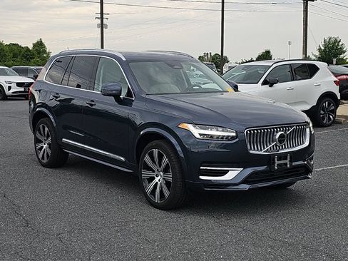 Used 2024 Volvo XC90 T8 Plus AWD/4WD image 1