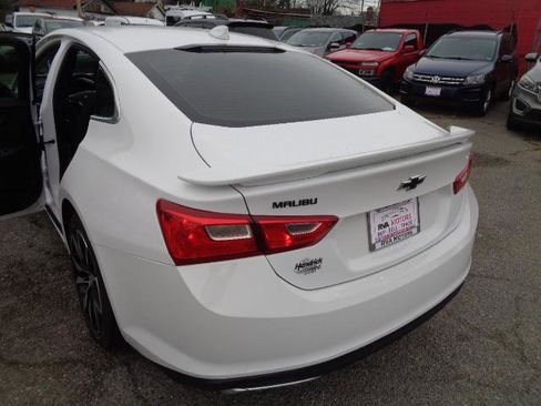 Used 2021 Chevrolet Malibu RS image 22