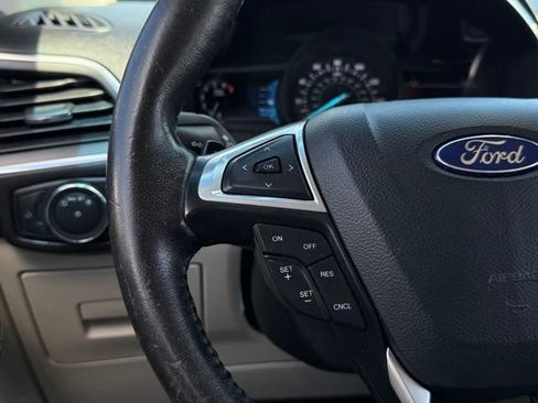 Used 2015 Ford Edge Titanium AWD/4WD image 9