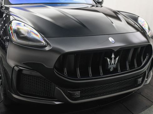 New 2025 Maserati Grecale Trofeo image 25