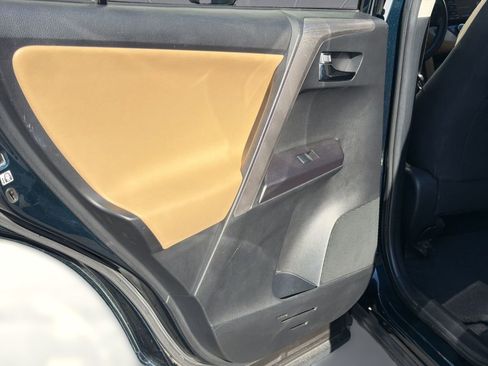 Used 2018 Toyota RAV4 XLE image 30