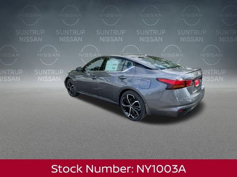 New 2025 Nissan Altima 2.5 SR w/ SR Premium Package image 7