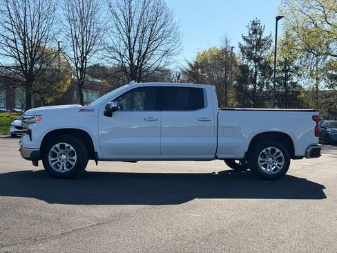 Used 2022 Chevrolet Silverado 1500 LTZ w/ Technology Package image 3