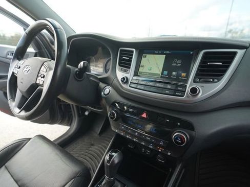 Used 2016 Hyundai Tucson Limited w/ Option Group 03 image 32