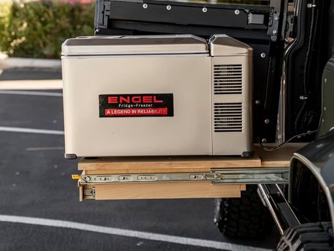 Used 1991 Land Rover Defender 110 image 41
