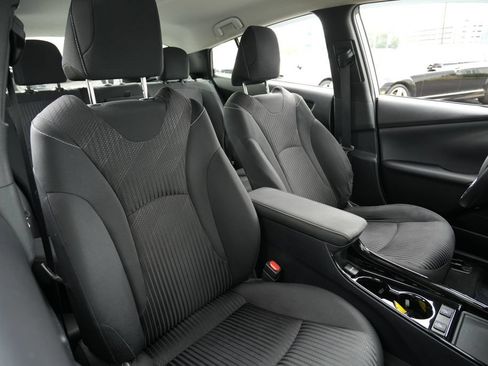 Used 2021 Toyota Prius Prime LE w/ Carpet Mat Package (TMS) FWD image 26